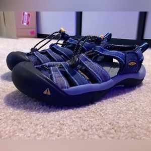 Women’s Hiking/Walking Keens